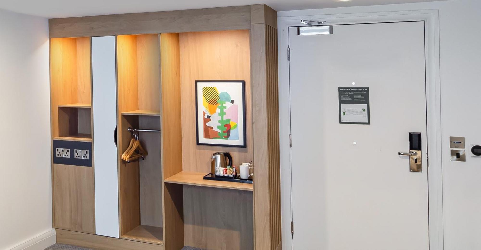 Holiday Inn Coventry M6, J2 By Ihg Eksteriør billede